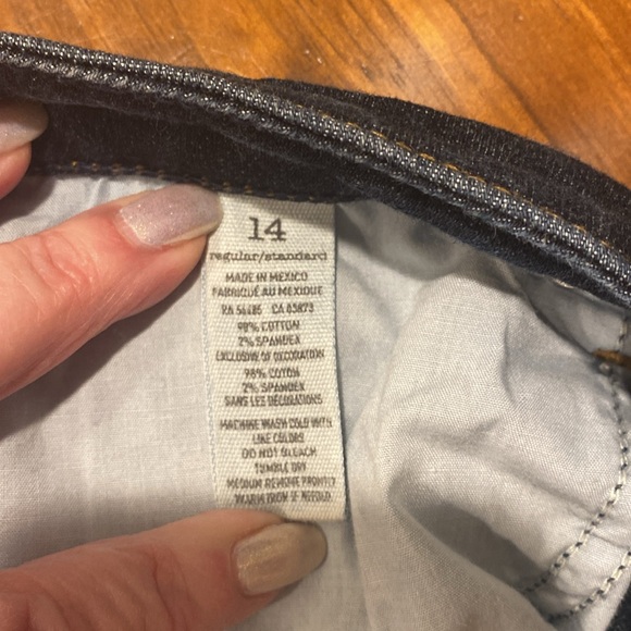 American eagle stretch skinny Jean size 14. Like new!! - Picture 5 of 6